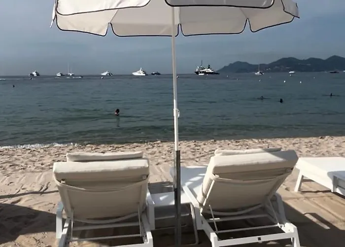 Palais Miramar Cannes
