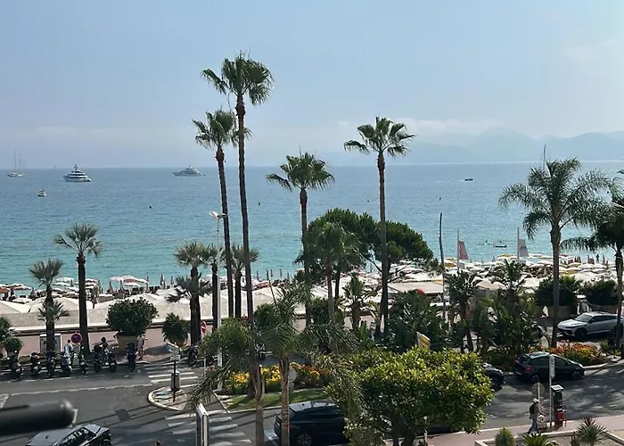 Palais Miramar Cannes