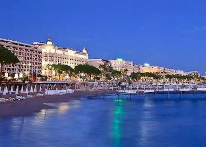 Palais Miramar Cannes