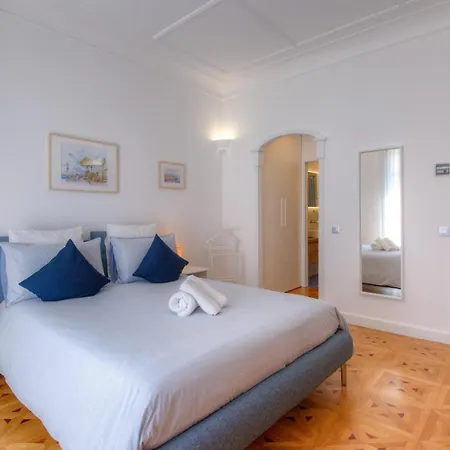 Palais Miramar * Cannes